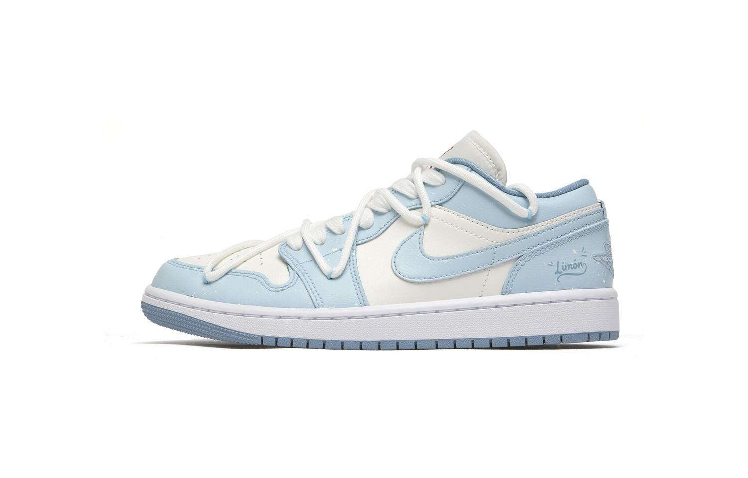 Кроссовки Air Jordan 1 Vintage Basketball Shoes Women's Low-top White, синий
Кроссовки Air Jordan 1 Vintage Basketball Shoes Women's Low-top White, синий