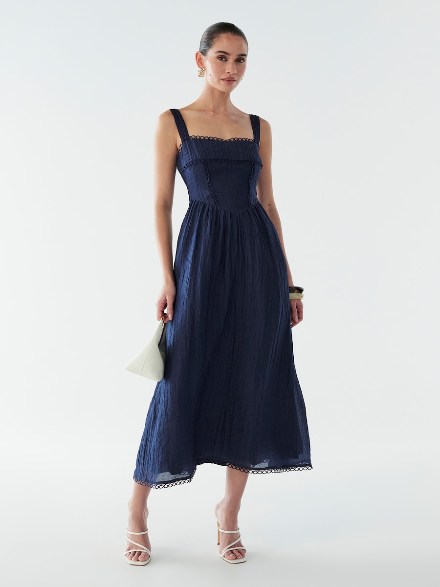 Платье BWLDR Brody, темно-синий
Платье BWLDR Brody, темно-синий