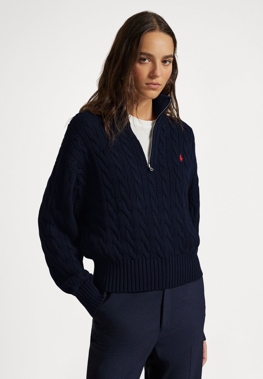 Джемпер Polo Ralph Lauren LONG SLEEVE PULLOVER, Hunter Navy/Dark Blue
Джемпер Polo Ralph Lauren LONG SLEEVE PULLOVER, Hunter Navy/Dark Blue