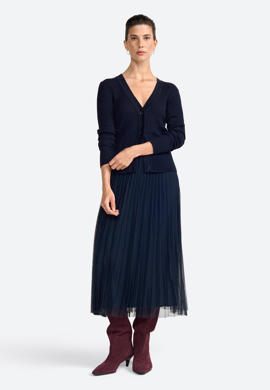 Юбка Rich & Royal A-line skirt, Midnight Blue/Dark Blue
Юбка Rich & Royal A-line skirt, Midnight Blue/Dark Blue