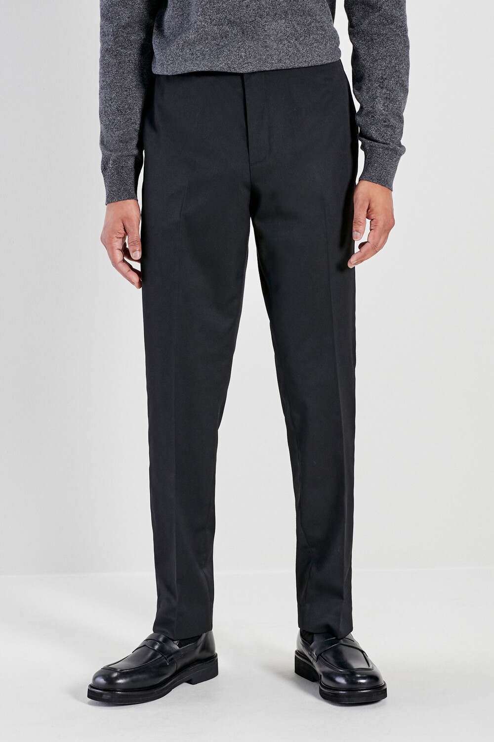 Брюки из элегантного твила с регулируемыми по бокам Next, черный
Брюки из элегантного твила с регулируемыми по бокам Next, черный