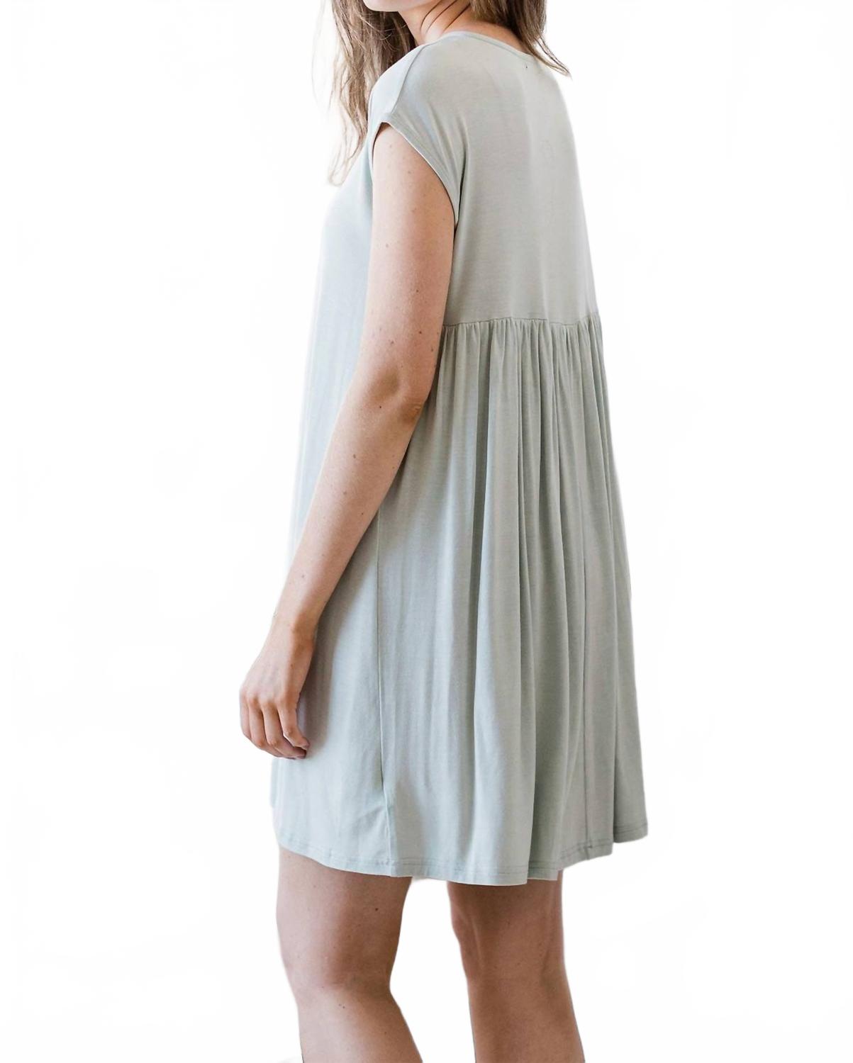 Опаловое мини-платье-ночнушка Swing Bamboo в цвете медовой росы Yala, Honeydew
Опаловое мини-платье-ночнушка Swing Bamboo в цвете медовой росы Yala, Honeydew