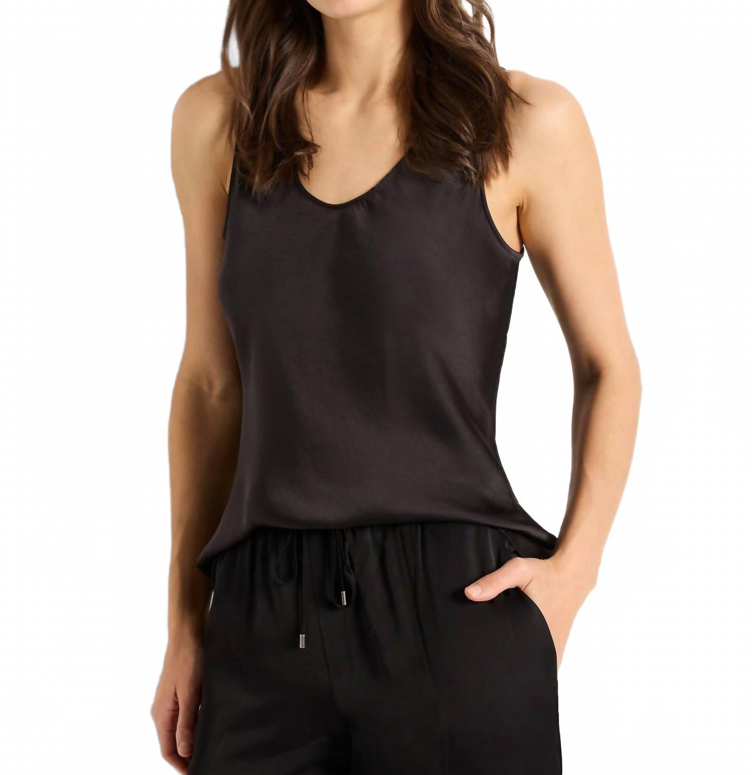 Дневной глянцевый вязаный топ с круглым вырезом в цвете Black Onyx Nic + Zoe
Дневной глянцевый вязаный топ с круглым вырезом в цвете Black Onyx Nic + Zoe