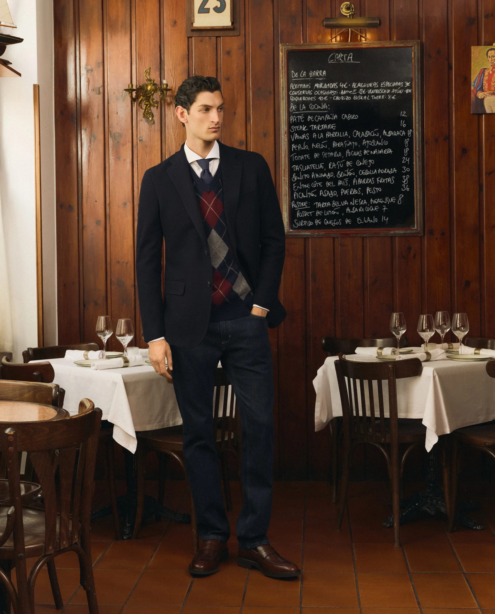 Мужская вязаная куртка Emidio Tucci, темно-синий
Мужская вязаная куртка Emidio Tucci, темно-синий