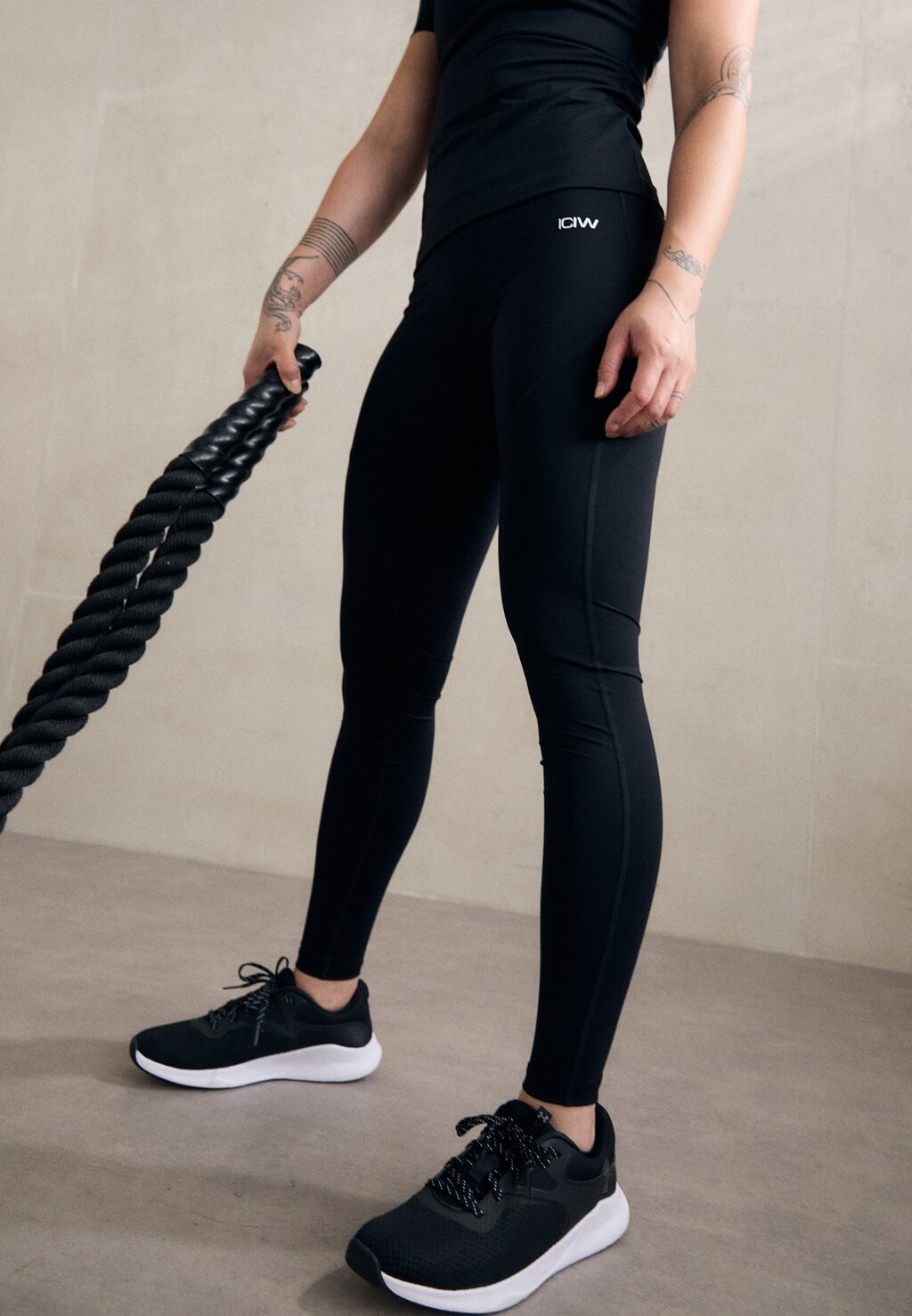 Леггинсы CONTRAST ICANIWILL, черный
Леггинсы CONTRAST ICANIWILL, черный