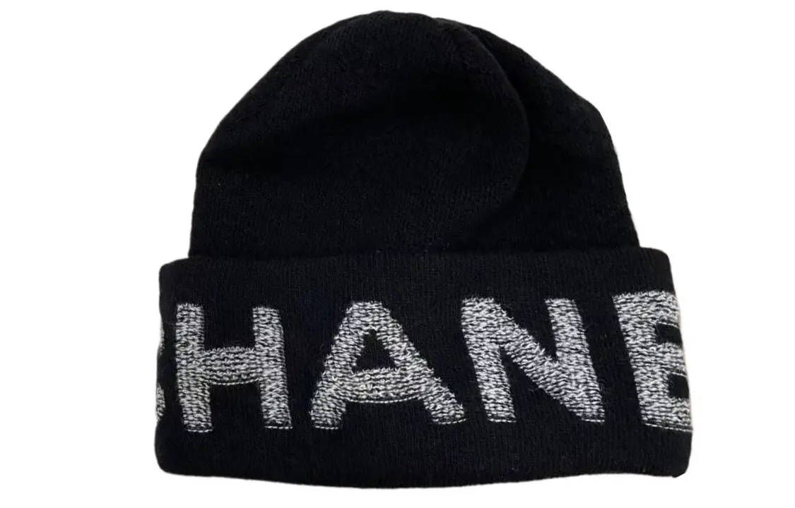 Шапка-бини женская CHANEL
Шапка-бини женская CHANEL