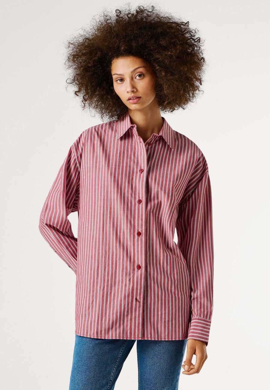 Блуза Pepe Jeans LENOIR , Currant Red/Dark Red
Блуза Pepe Jeans LENOIR , Currant Red/Dark Red
