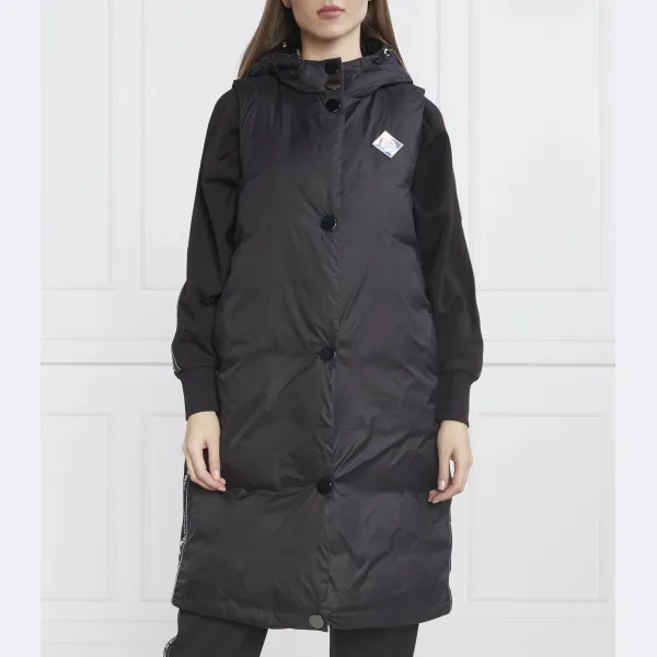 Классический крой без рукавов Armani Exchange, черный
Классический крой без рукавов Armani Exchange, черный