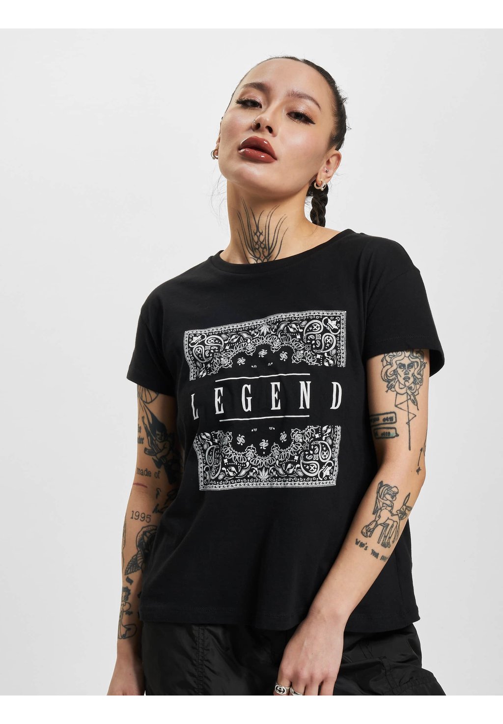 Футболка с принтом DANGEROUS DNGRS, черный
Футболка с принтом DANGEROUS DNGRS, черный