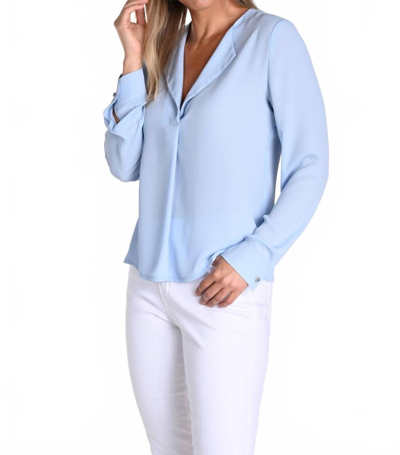 Оверсайз блуза с шалью в пудрово-голубом цвете Frank Lyman
Оверсайз блуза с шалью в пудрово-голубом цвете Frank Lyman