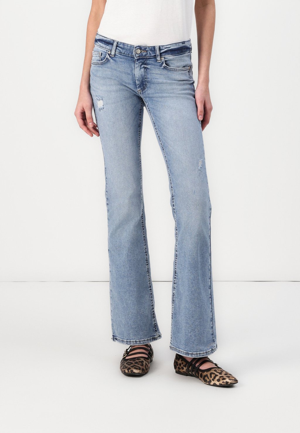 Расклешенные джинсы ONLBLUSH ONLY, деним
Расклешенные джинсы ONLBLUSH ONLY, деним