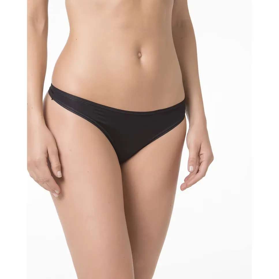 Легкие стринги с эффектом второй кожи Selmark, черный
Легкие стринги с эффектом второй кожи Selmark, черный