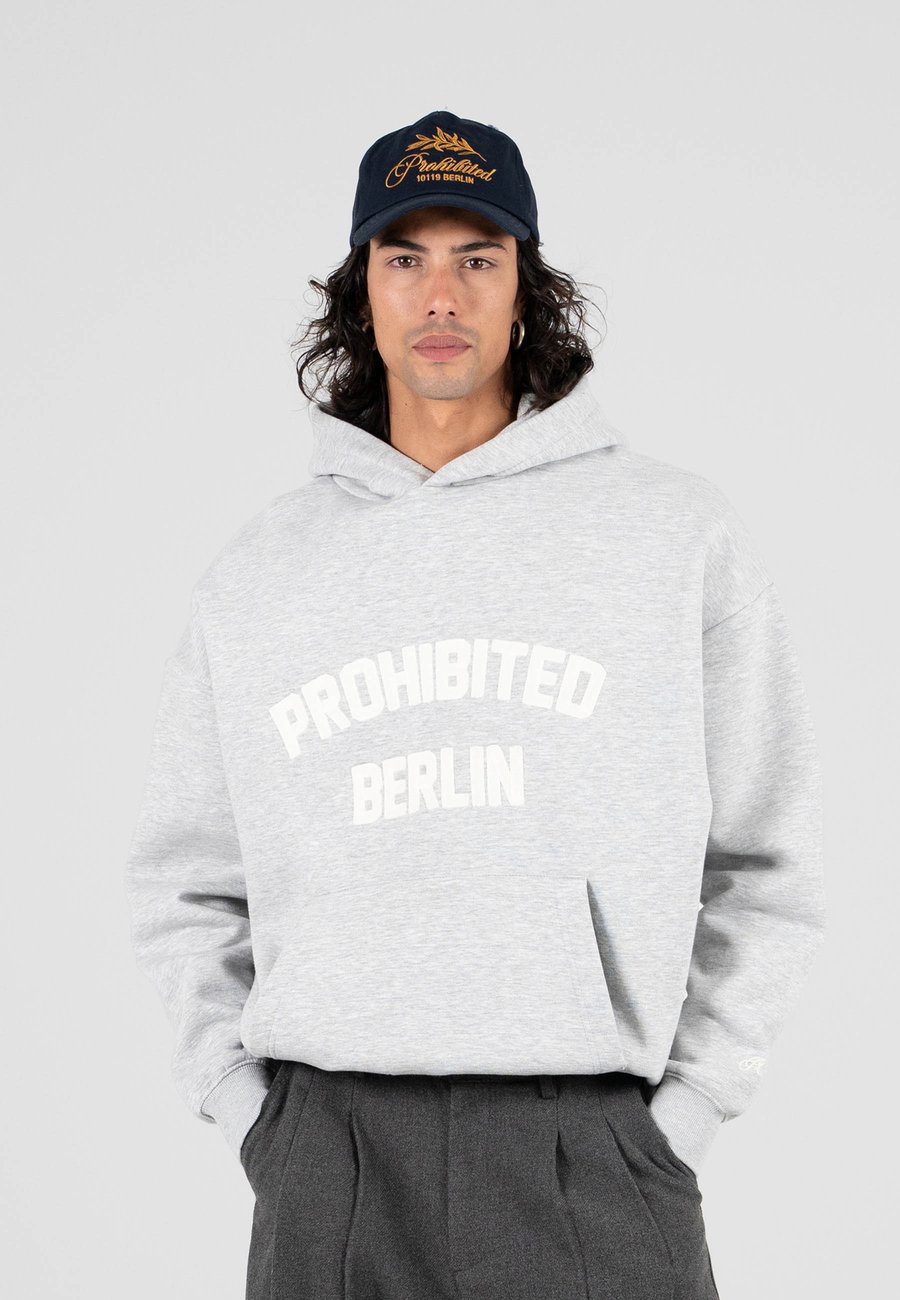 Худи PROHIBITED BERLIN , Grey Melange/Mottled Grey, Серый, Худи PROHIBITED BERLIN , Grey Melange/Mottled Grey
Худи PROHIBITED BERLIN , Grey Melange/Mottled Grey, Серый, Худи PROHIBITED BERLIN , Grey Melange/Mottled Grey