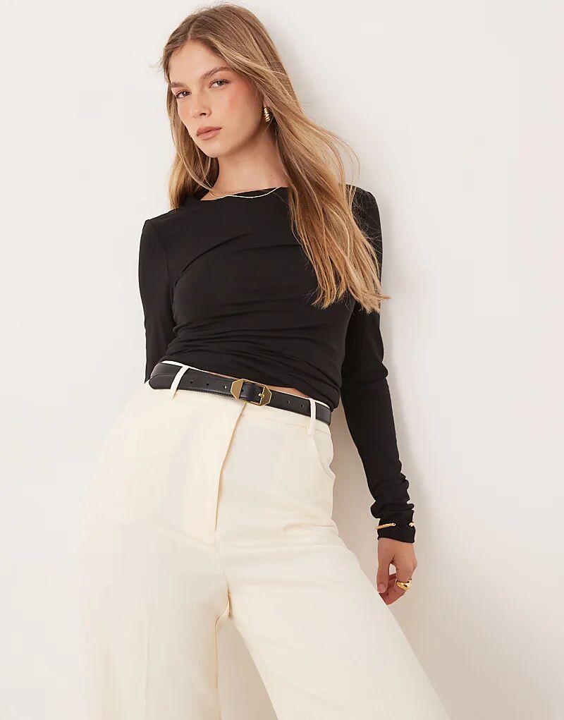 Трикотажный топ Gina Tricot Soft Touch с круглым вырезом и длинными рукавами черного цвета
Трикотажный топ Gina Tricot Soft Touch с круглым вырезом и длинными рукавами черного цвета