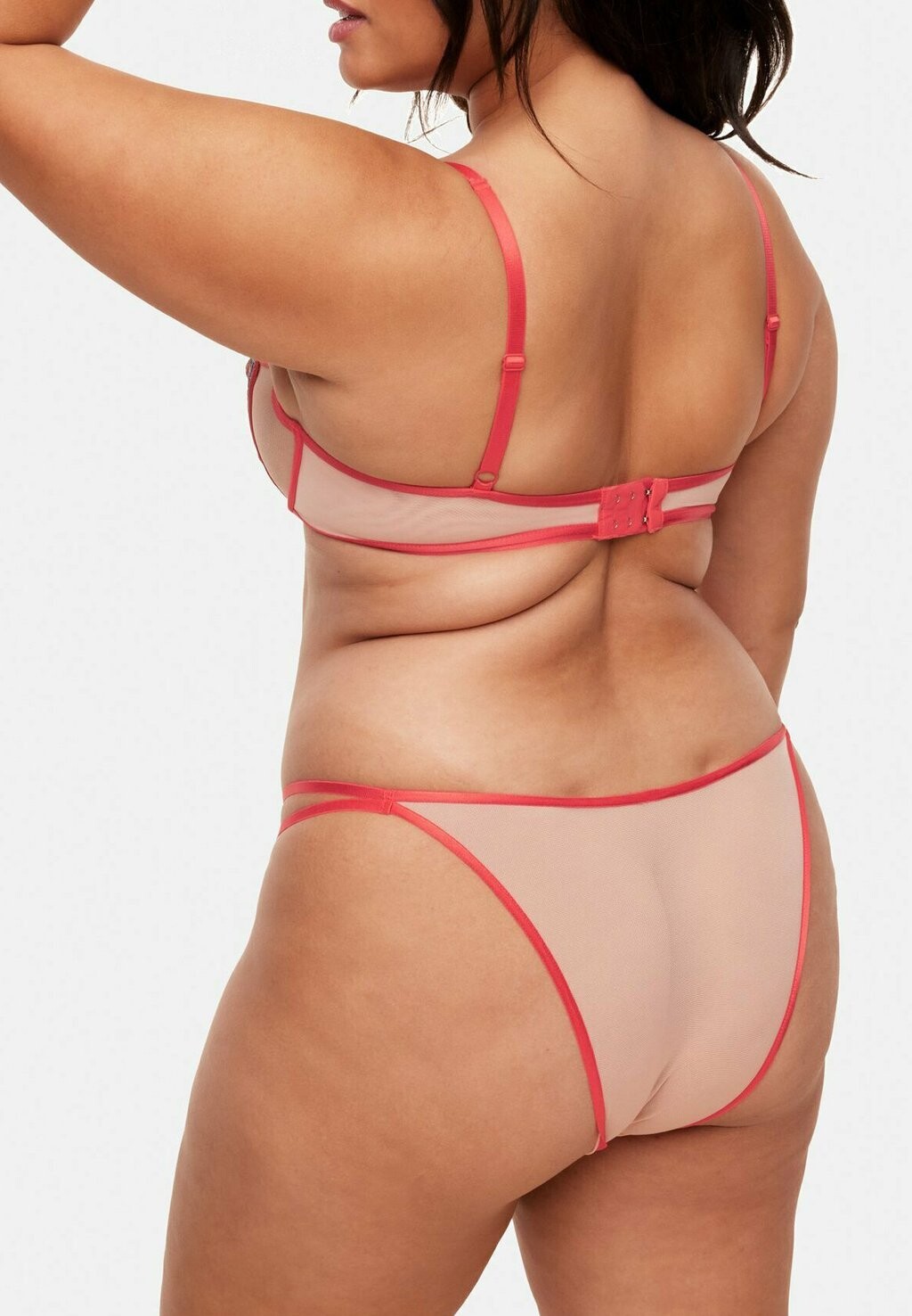 Бюстгальтер балконет JAYDA UNLINED PLUS BALCONETTE BRA LOTUS POND EMBROIDERY CO6 Adore Me, красный
Бюстгальтер балконет JAYDA UNLINED PLUS BALCONETTE BRA LOTUS POND EMBROIDERY CO6 Adore Me, красный