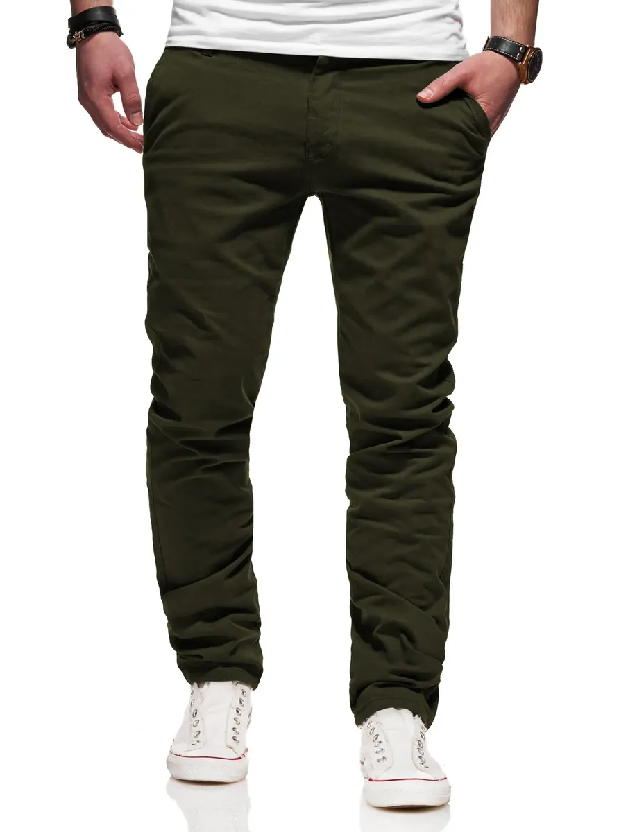 Брюки-чиносы behype "Heritage", приталенного кроя, хаки
Брюки-чиносы behype "Heritage", приталенного кроя, хаки