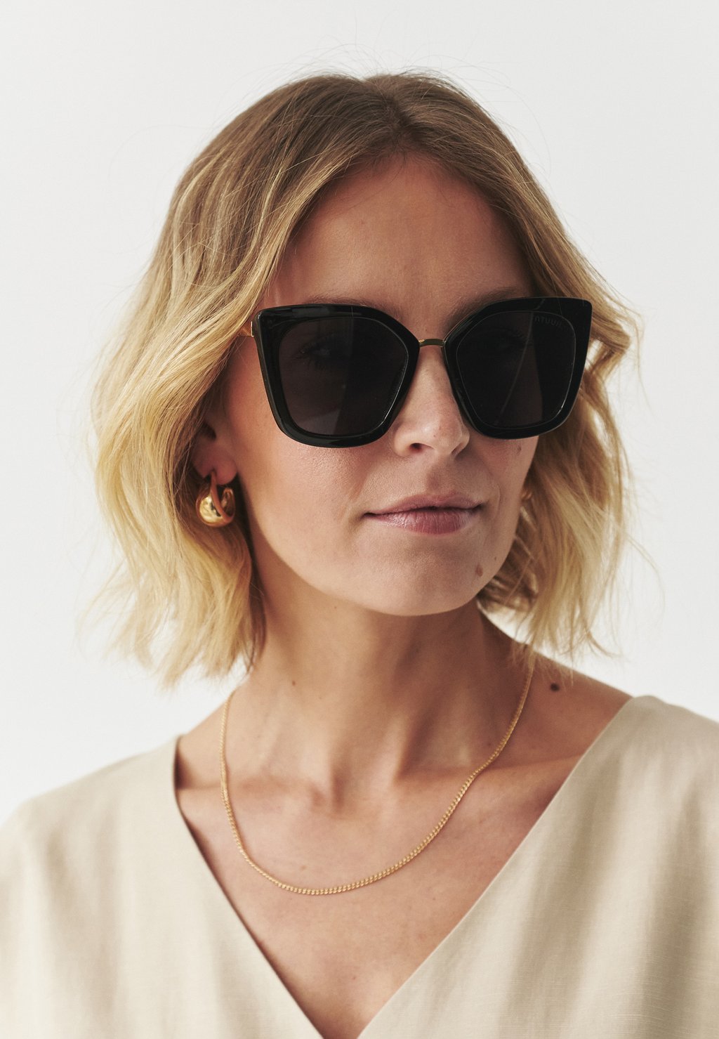 Солнцезащитные очки TATUUM, черный
Солнцезащитные очки TATUUM, черный