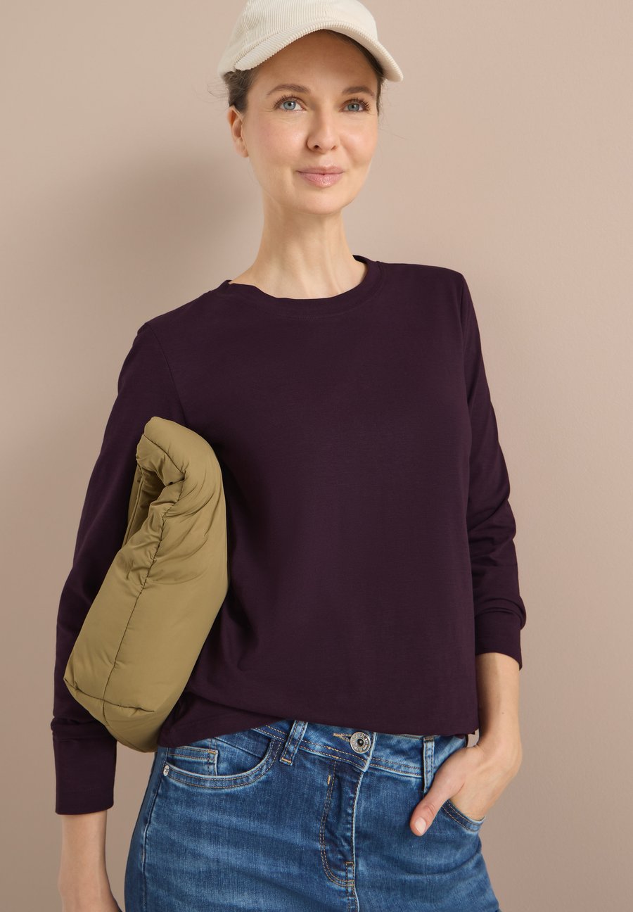 Топ Cecil Long sleeved top, Rot/Light Red
Топ Cecil Long sleeved top, Rot/Light Red