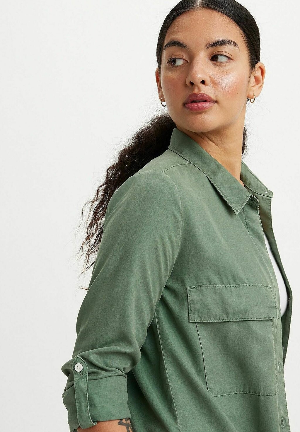 Рубашка-блузка DOREEN UTILITY IN PATCHES Levi's, пятнистый светло-зеленый
Рубашка-блузка DOREEN UTILITY IN PATCHES Levi's, пятнистый светло-зеленый