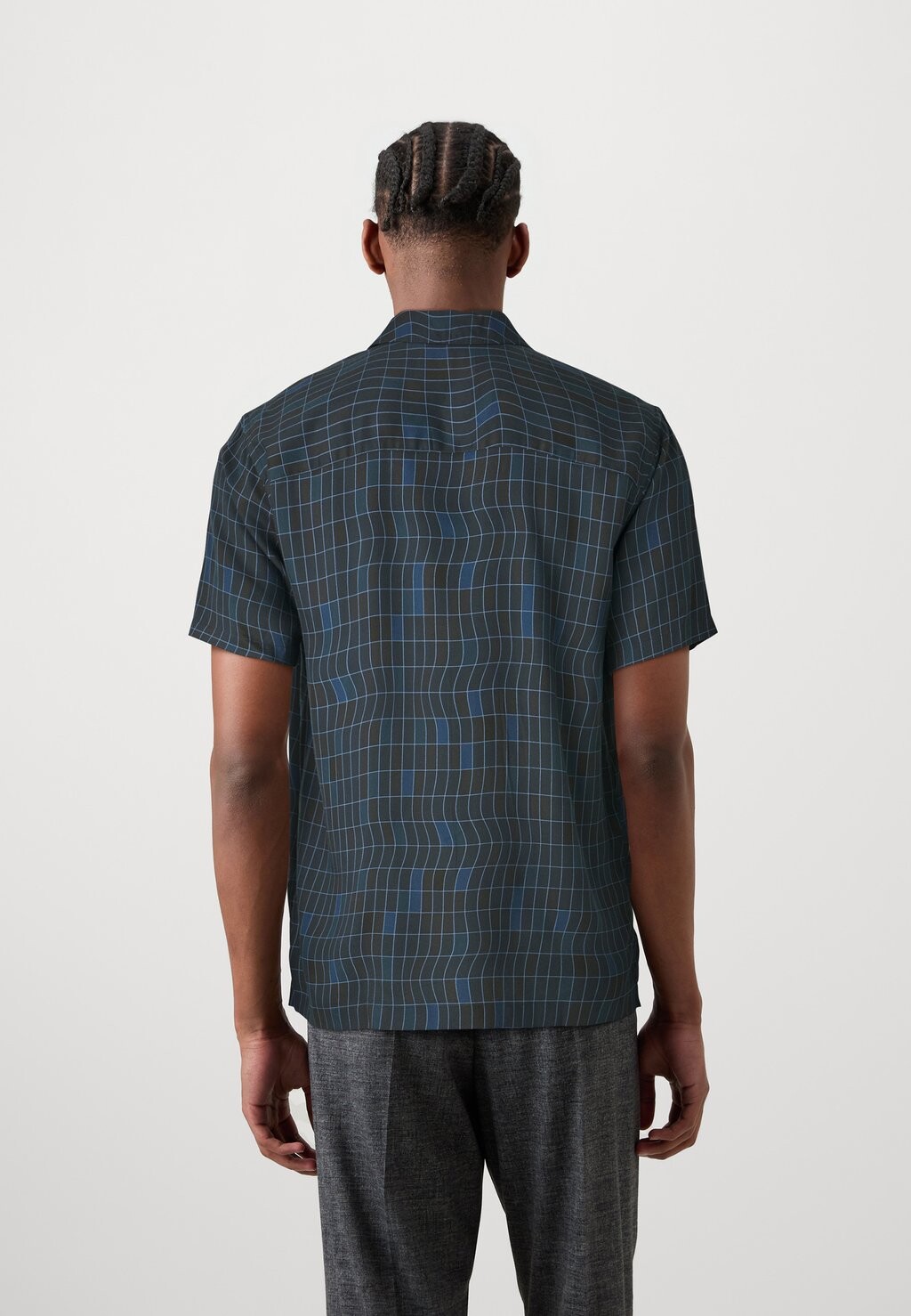 Рубашка POOL Lyle & Scott, темно-синий
Рубашка POOL Lyle & Scott, темно-синий