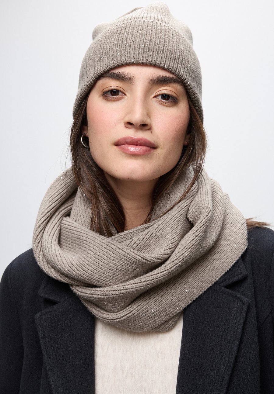 Шарф Street One Snood, Beige/Sand
Шарф Street One Snood, Beige/Sand