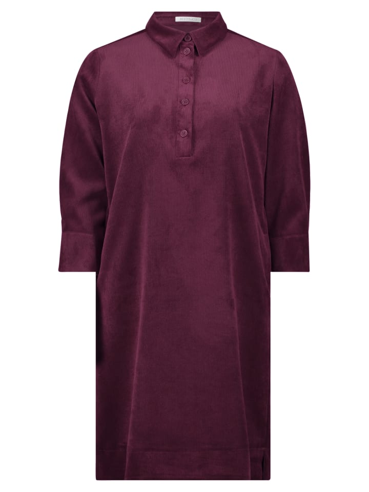 Короткое платье BETTY & CO
Короткое платье BETTY & CO