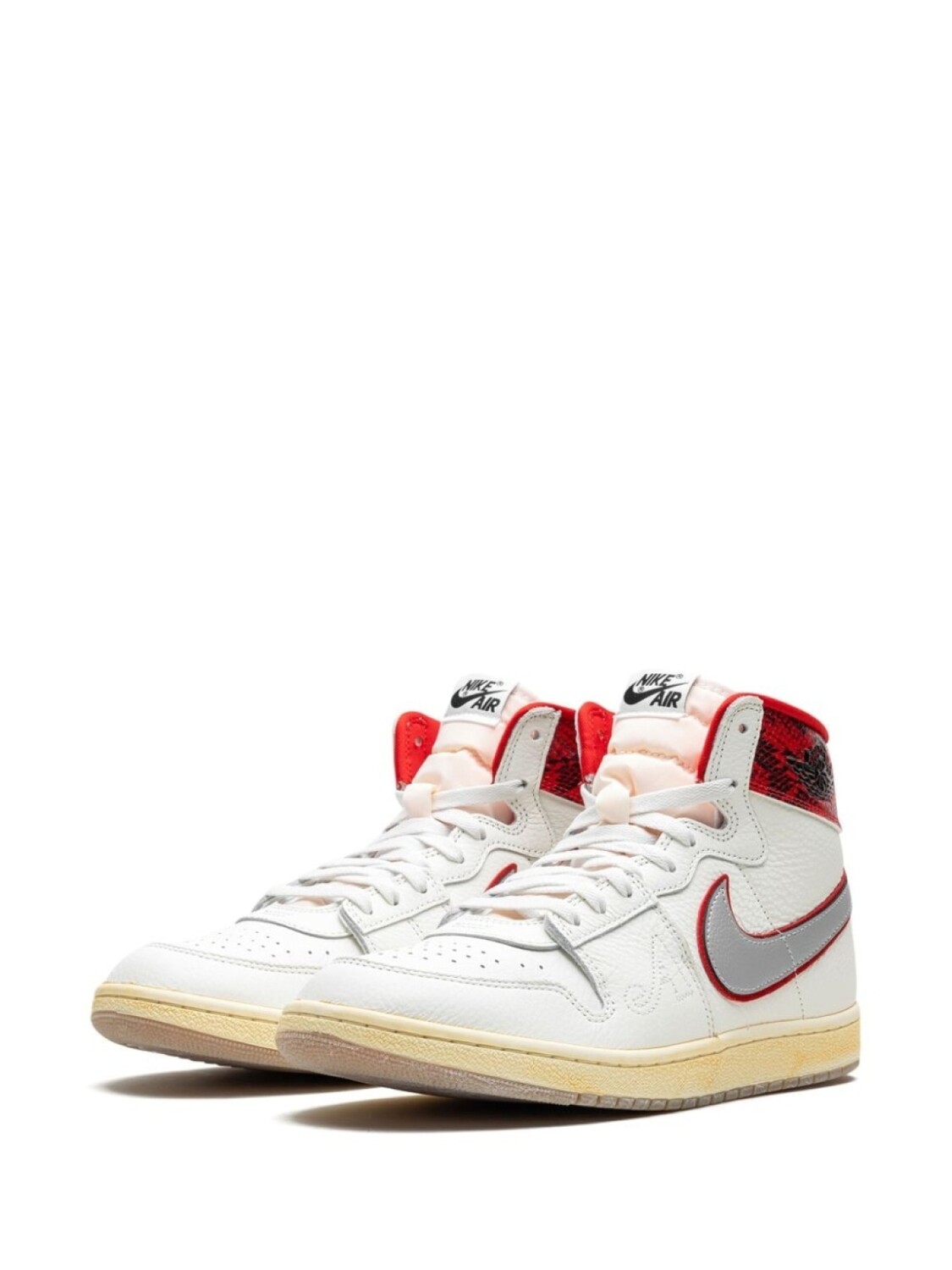 Кроссовки Air Ship 'Awake NY' Jordan, белый
Кроссовки Air Ship 'Awake NY' Jordan, белый