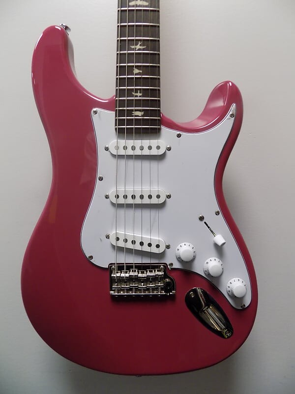 Электрогитара Paul Reed Smith SE Silver Sky Electric Guitar - Dragon Fruit
Электрогитара Paul Reed Smith SE Silver Sky Electric Guitar - Dragon Fruit