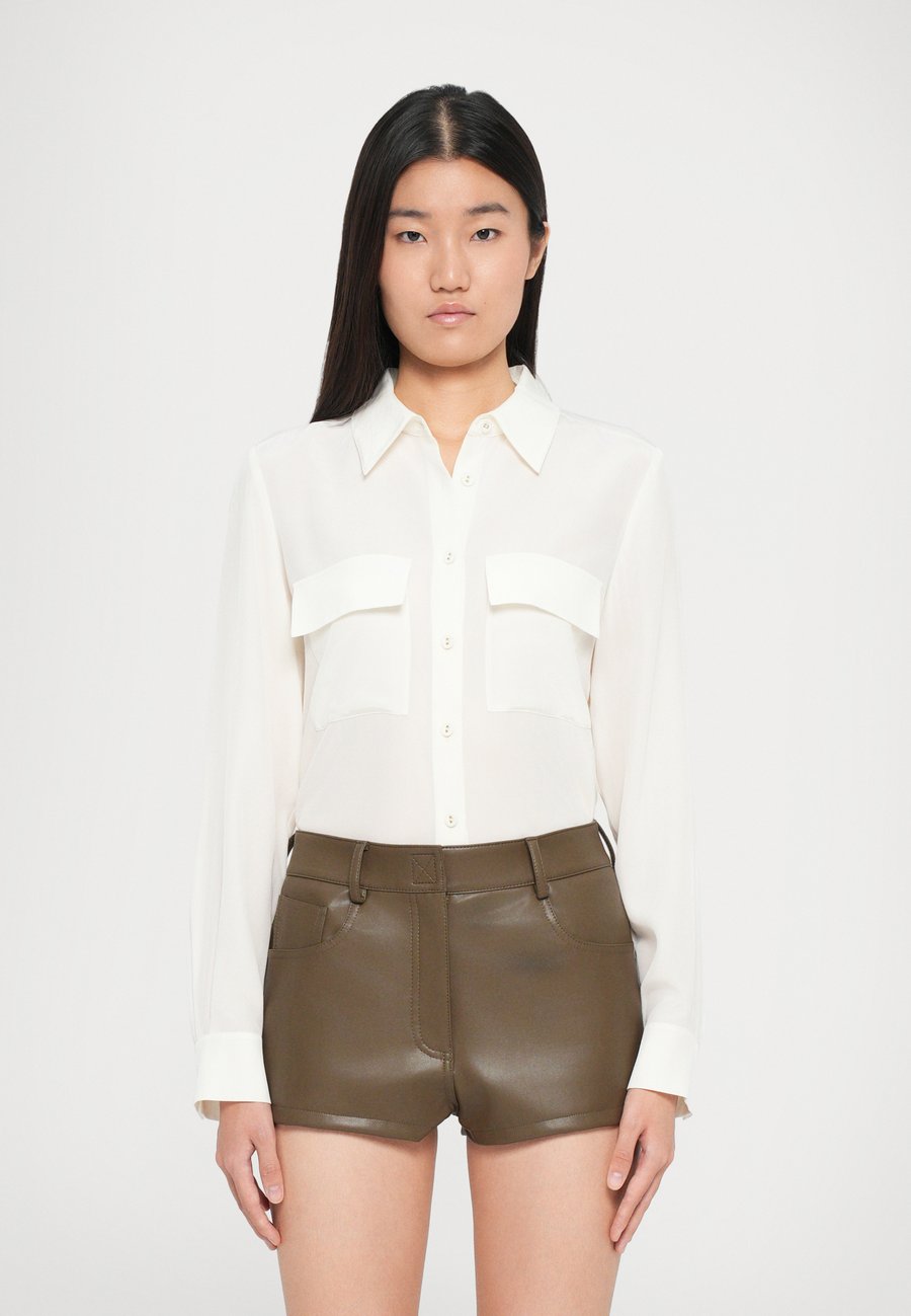 Шорты Norma Kamali HIGH WAIST, Bark/Dark Brown
Шорты Norma Kamali HIGH WAIST, Bark/Dark Brown