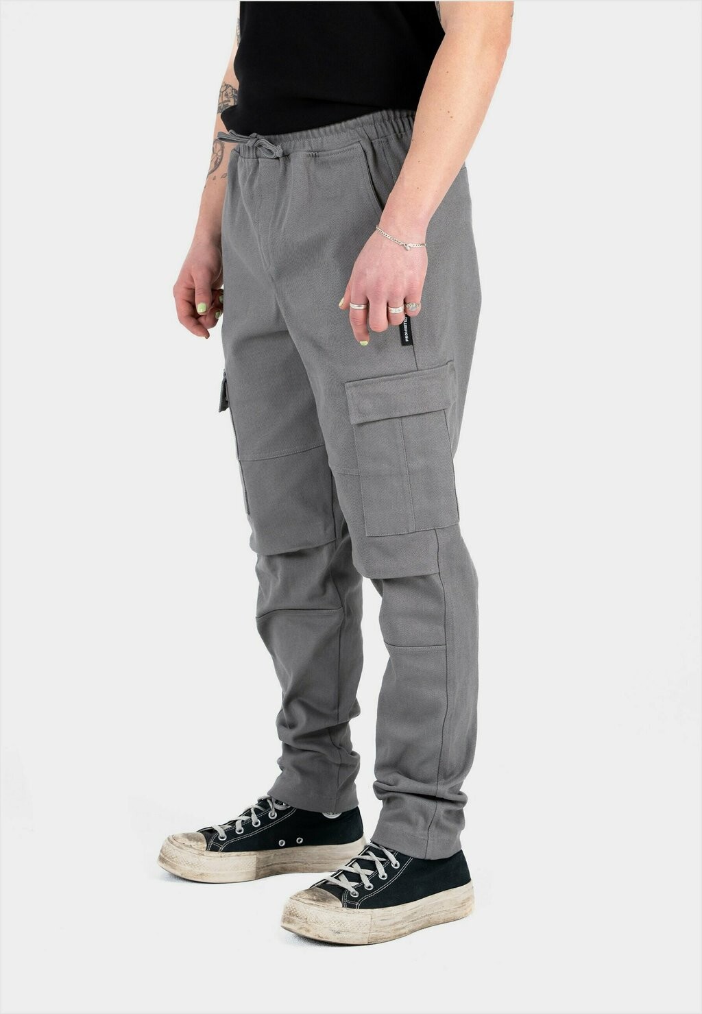 Брюки карго PROHIBITED, серый
Брюки карго PROHIBITED, серый