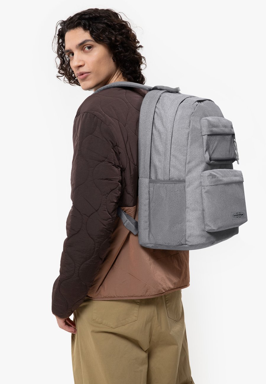 Рюкзак Eastpak DOUBLE OFFICE, Sunday Grey/Grey
Рюкзак Eastpak DOUBLE OFFICE, Sunday Grey/Grey
