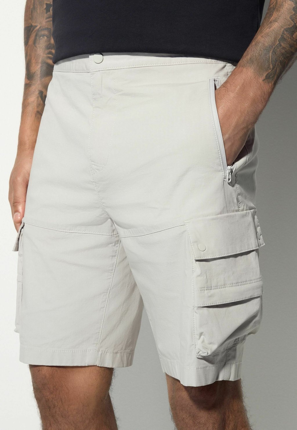 Шорты REGULAR FIT Next, светло-серый
Шорты REGULAR FIT Next, светло-серый