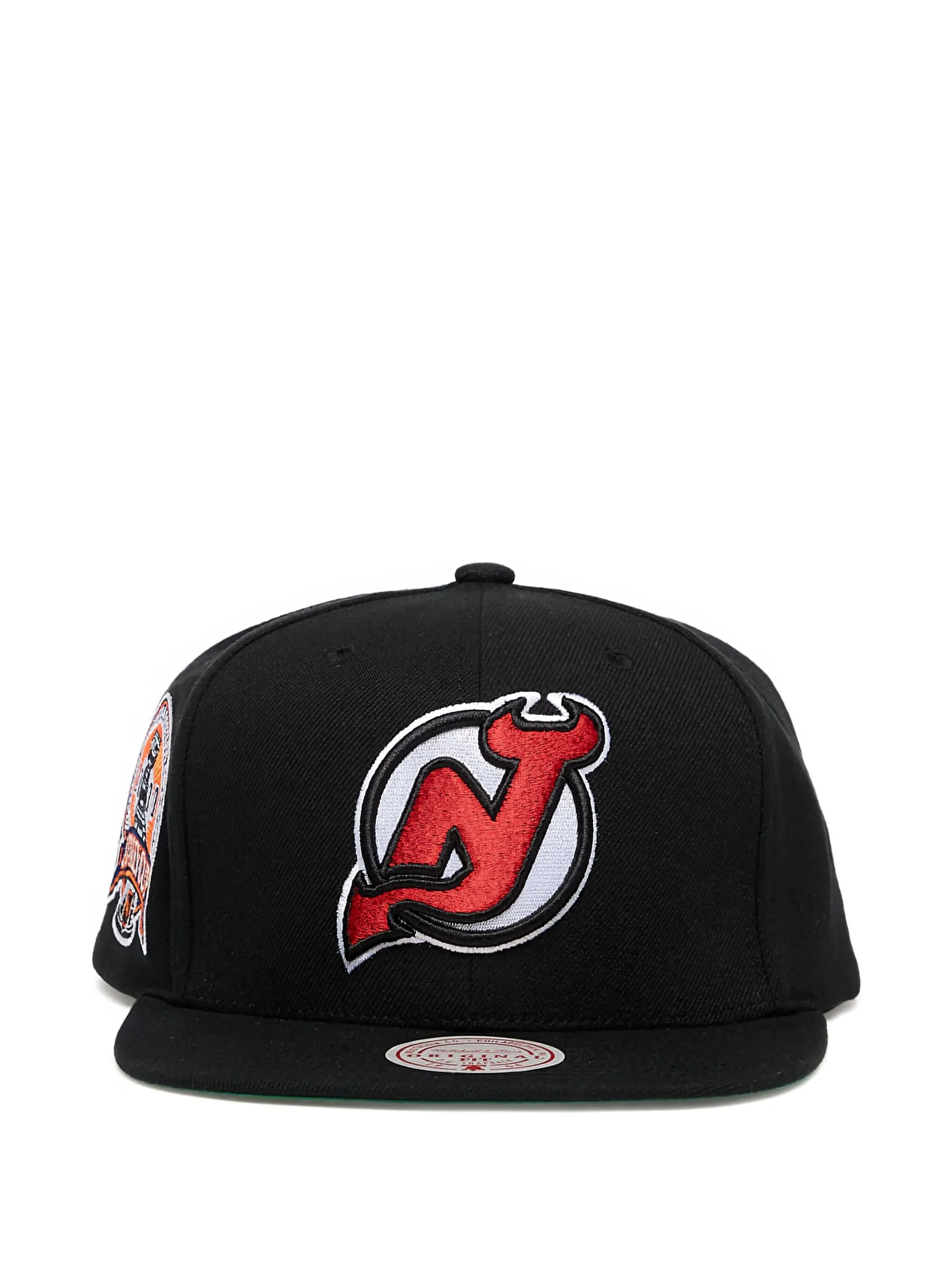 Кепка NHL Devils с вышитым логотипом Mitchell & Ness, черный
Кепка NHL Devils с вышитым логотипом Mitchell & Ness, черный