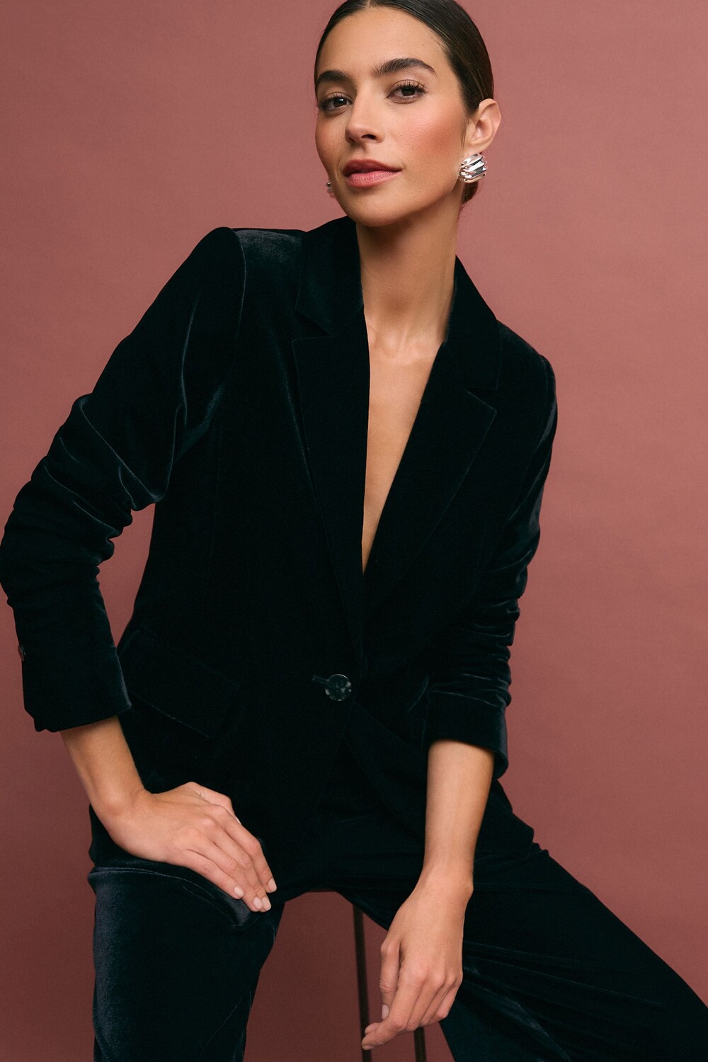 Однобортный пиджак из бархата, сшитый на заказ Next, черный
Однобортный пиджак из бархата, сшитый на заказ Next, черный