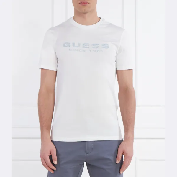 Облегающая футболка Guess, белый
Облегающая футболка Guess, белый