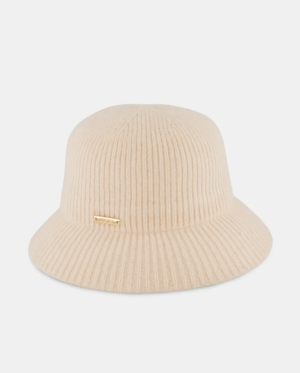 Шляпа-клош с ребристым узором Nine West, кремовый
Шляпа-клош с ребристым узором Nine West, кремовый