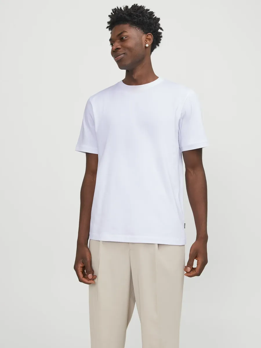 Рубашка с круглым вырезом Jack & Jones "JJEURBAN EDGE TEE SS O-NECK NOOS", белый
Рубашка с круглым вырезом Jack & Jones "JJEURBAN EDGE TEE SS O-NECK NOOS", белый
