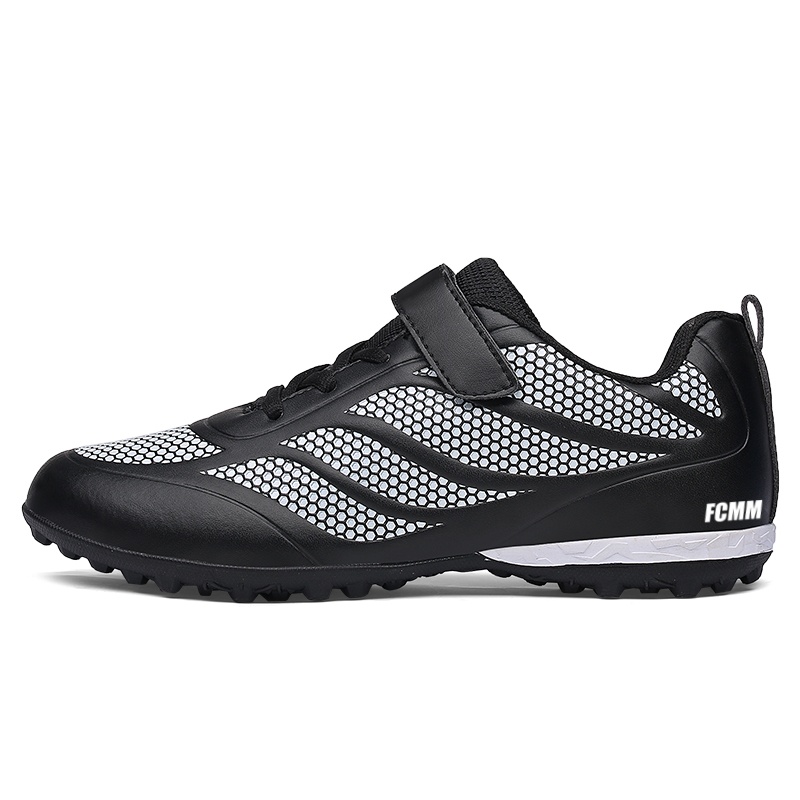 Низкие футбольные бутсы для детей FCMM, черный
Низкие футбольные бутсы для детей FCMM, черный