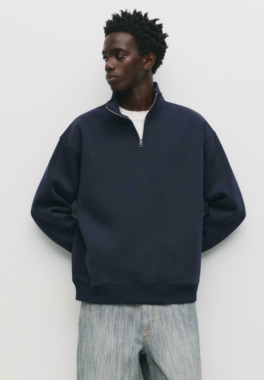 Толстовка PULL&BEAR BASIC QUARTER-ZIP, Dark-Blue Denim, Синий, Толстовка PULL&BEAR BASIC QUARTER-ZIP, Dark-Blue Denim
Толстовка PULL&BEAR BASIC QUARTER-ZIP, Dark-Blue Denim, Синий, Толстовка PULL&BEAR BASIC QUARTER-ZIP, Dark-Blue Denim