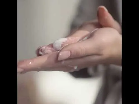 Энзимная отшелушивающая маска Masque Exfoliant Enzymatique Sisley, 40 g
Энзимная отшелушивающая маска Masque Exfoliant Enzymatique Sisley, 40 g