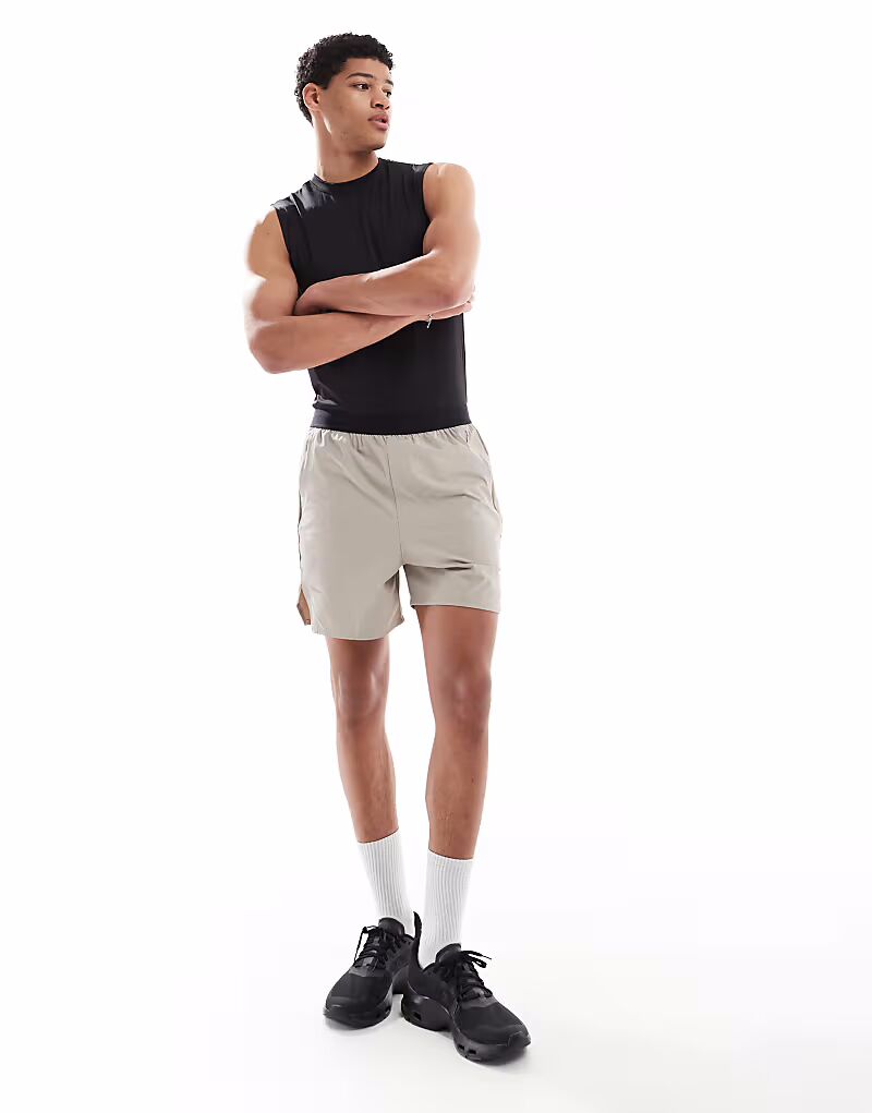 Спортивные шорты Born Living Yoga Malaui грибно-коричневого цвета 
Спортивные шорты Born Living Yoga Malaui грибно-коричневого цвета