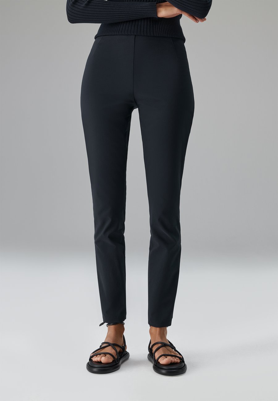 Брюки Minx SANYO, Midnight/Dark-Blue Denim
Брюки Minx SANYO, Midnight/Dark-Blue Denim