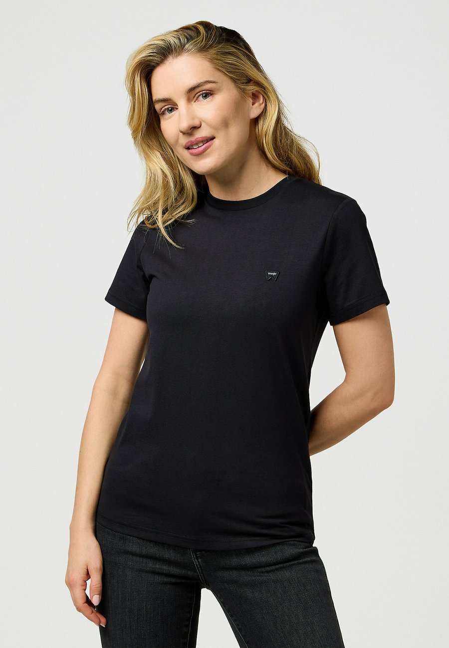 Футболка Wrangler SIGN OFF TEE, Black, Черный, Футболка Wrangler SIGN OFF TEE, Black
Футболка Wrangler SIGN OFF TEE, Black, Черный, Футболка Wrangler SIGN OFF TEE, Black