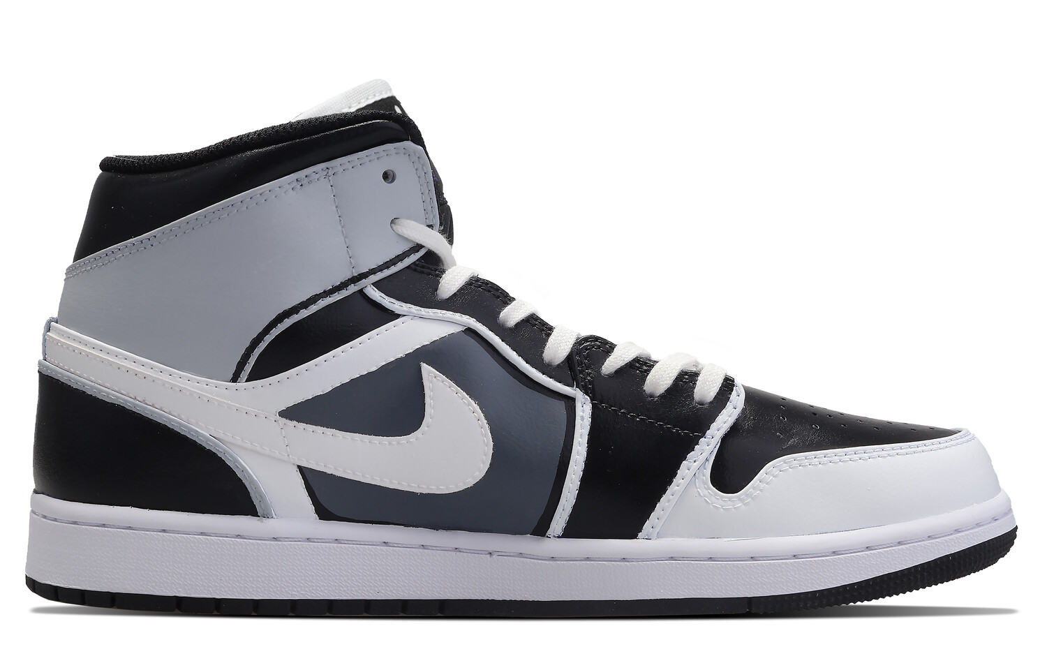 Кроссовки Air Jordan 1 Vintage Basketball Shoes Women's High-top Black/White, черный/белый
Кроссовки Air Jordan 1 Vintage Basketball Shoes Women's High-top Black/White, черный/белый