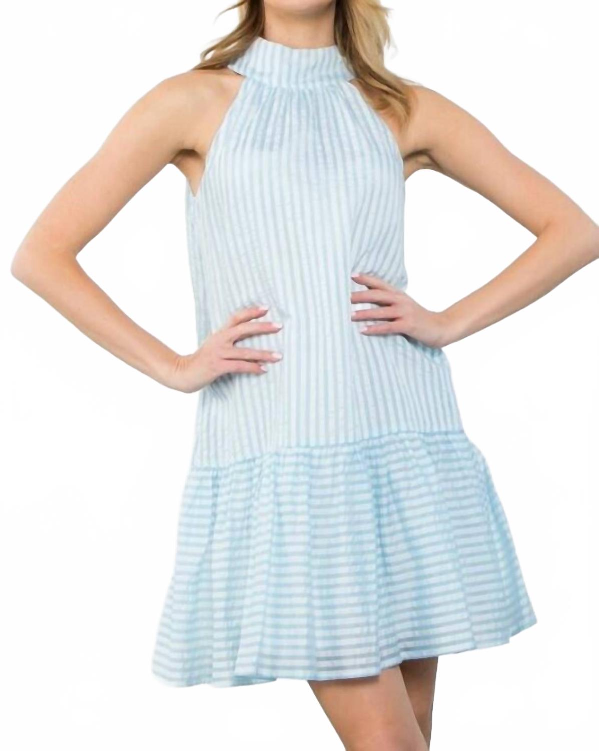 Платье с заниженной талией Colette в светло-голубом и белом цветах THML
Платье с заниженной талией Colette в светло-голубом и белом цветах THML