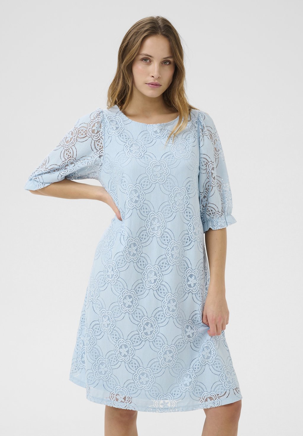 Повседневное платье Culture, светло-голубой
Повседневное платье Culture, светло-голубой