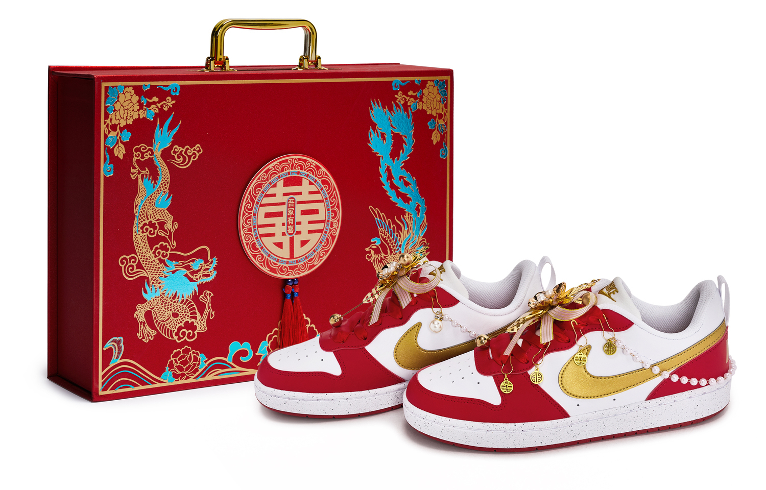 Court Borough 811 Manufacturing, летаем вместе с облачными крыльями, подарочная коробка в комплекте, нескользящие низкие Nike, белый красный золотой
Court Borough 811 Manufacturing, летаем вместе с облачными крыльями, подарочная коробка в комплекте, нескользящие низкие Nike, белый красный золотой