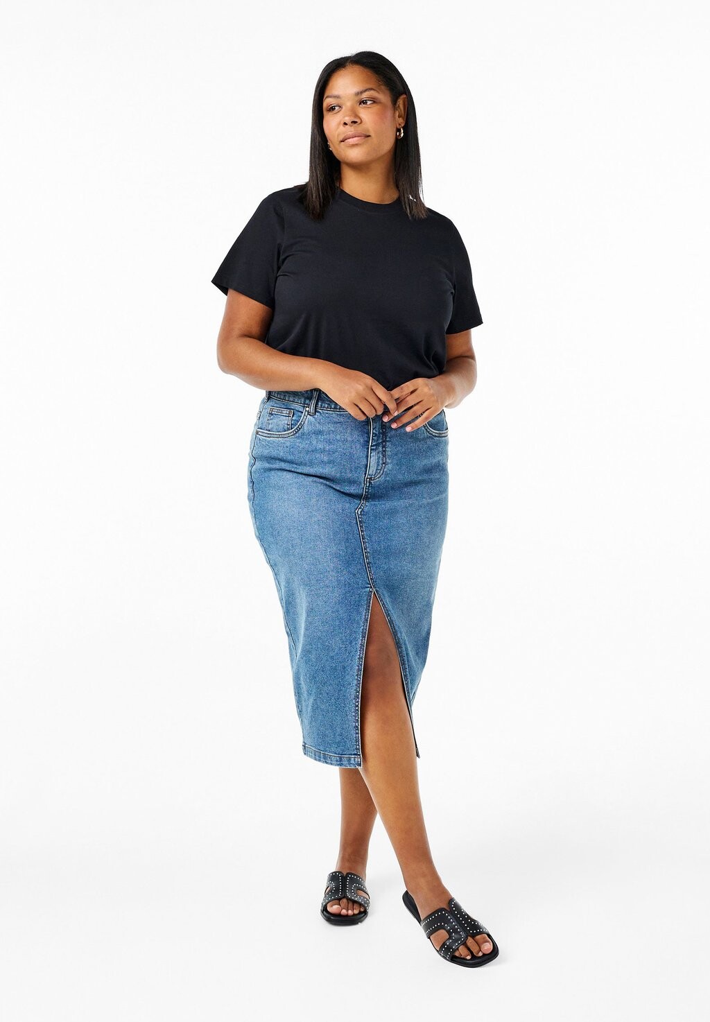 Базовая футболка MIT RUNDHALSAUSSCHNITT Zizzi, черный
Базовая футболка MIT RUNDHALSAUSSCHNITT Zizzi, черный