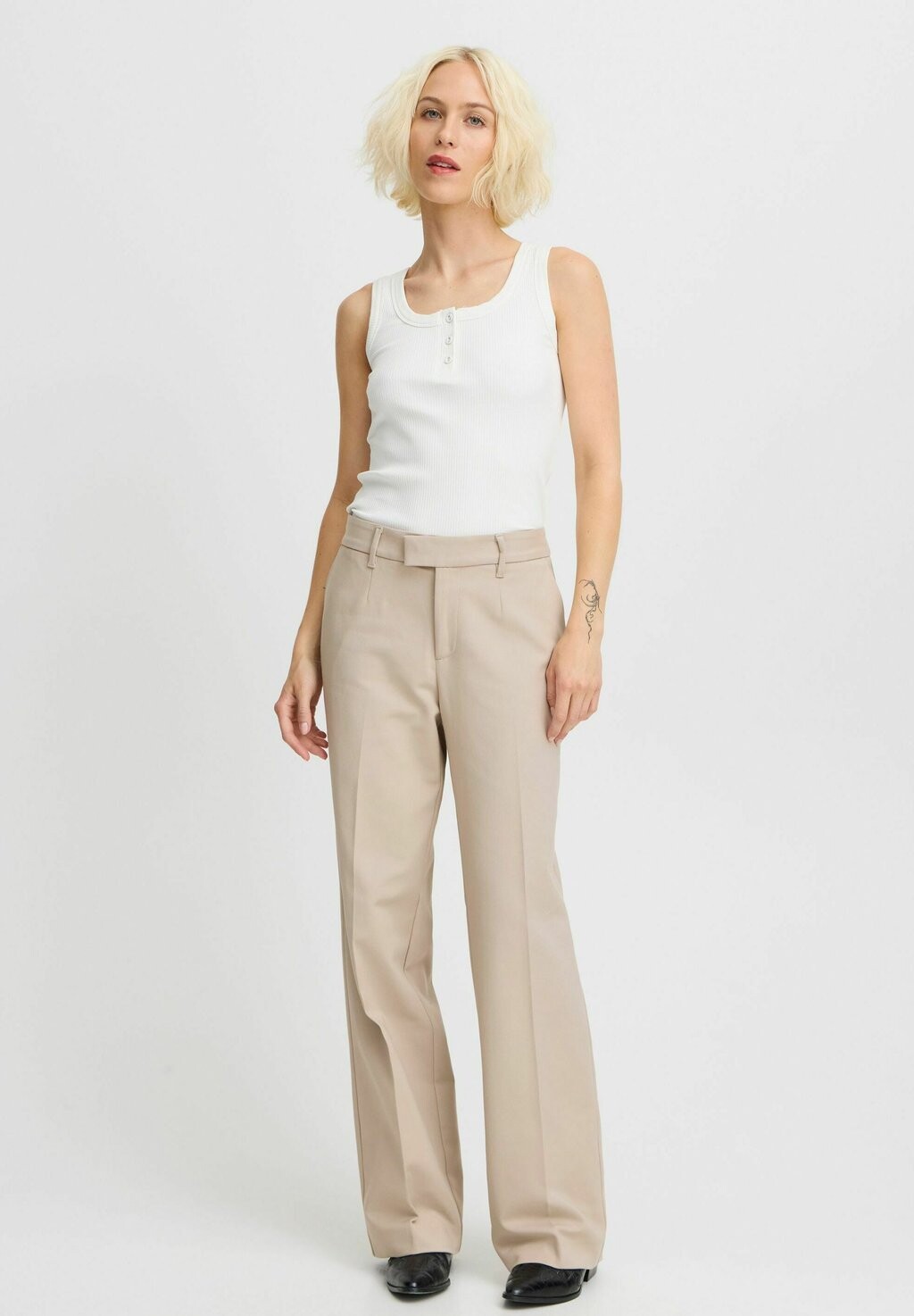 Брюки BINDY PULZ, бежевый
Брюки BINDY PULZ, бежевый
