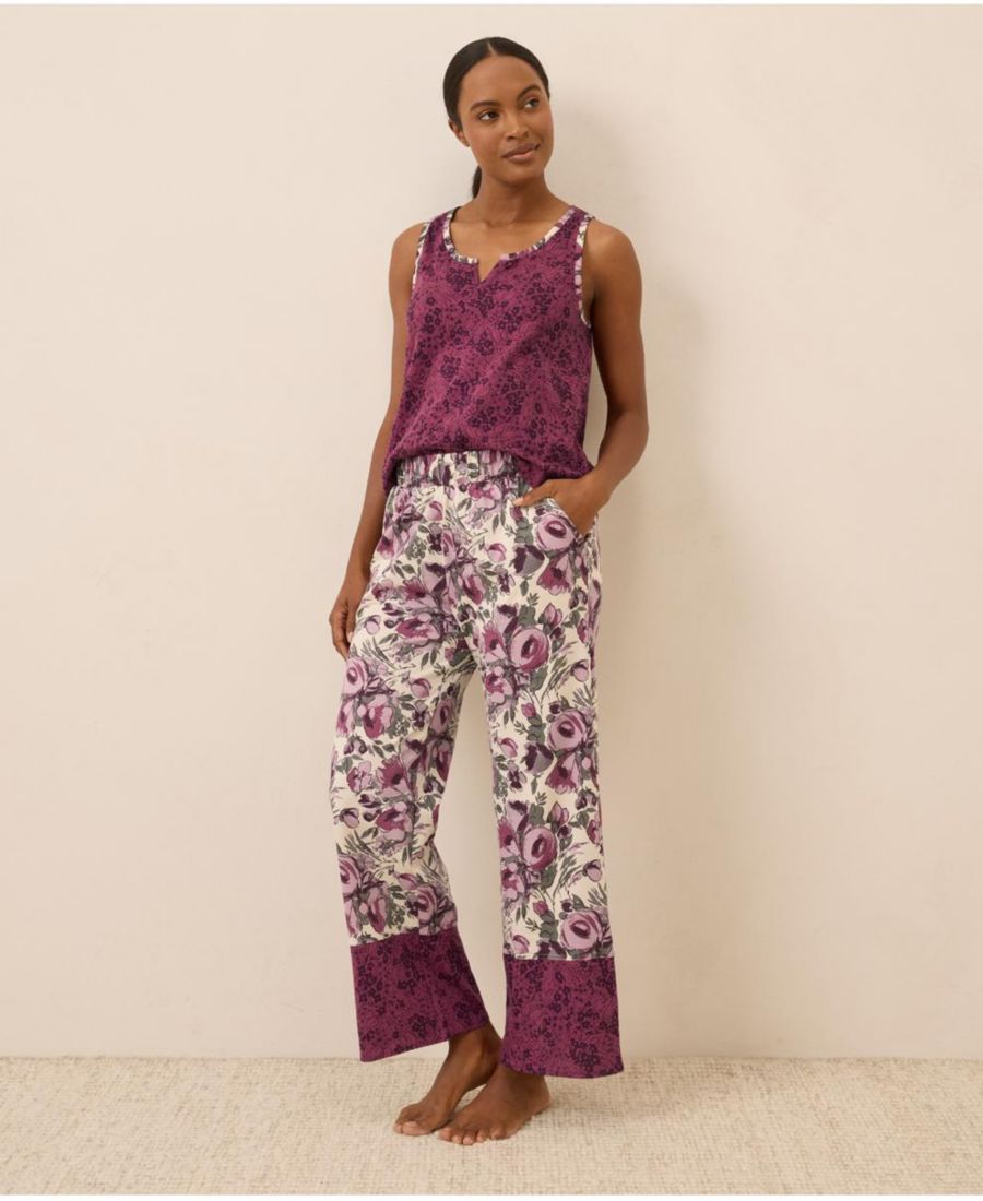 Майка для сна из органического хлопка для отдыха дома Pact, Gathered garden
Майка для сна из органического хлопка для отдыха дома Pact, Gathered garden